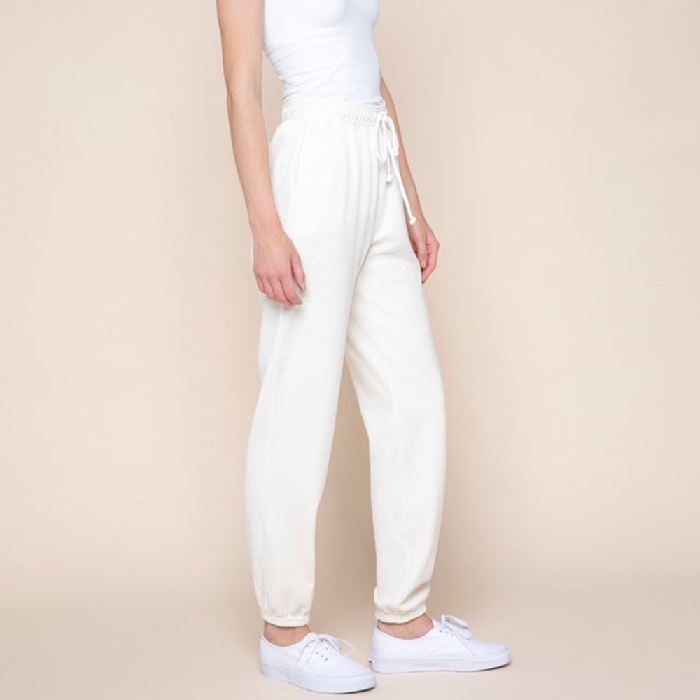 Juicy Couture Surfside Velour Pant in Angel Size M